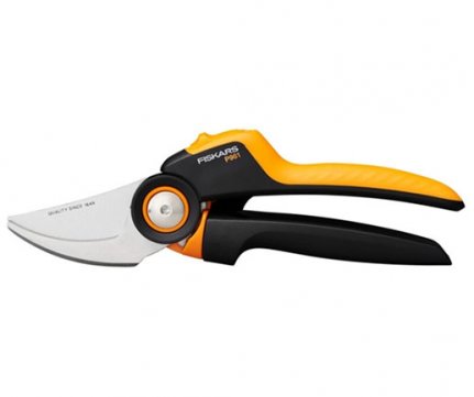 Fiskars Pruner PowerGear X P961