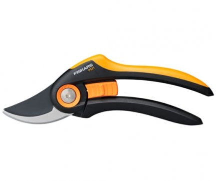 Fiskars Pruner Plus Bypass P521